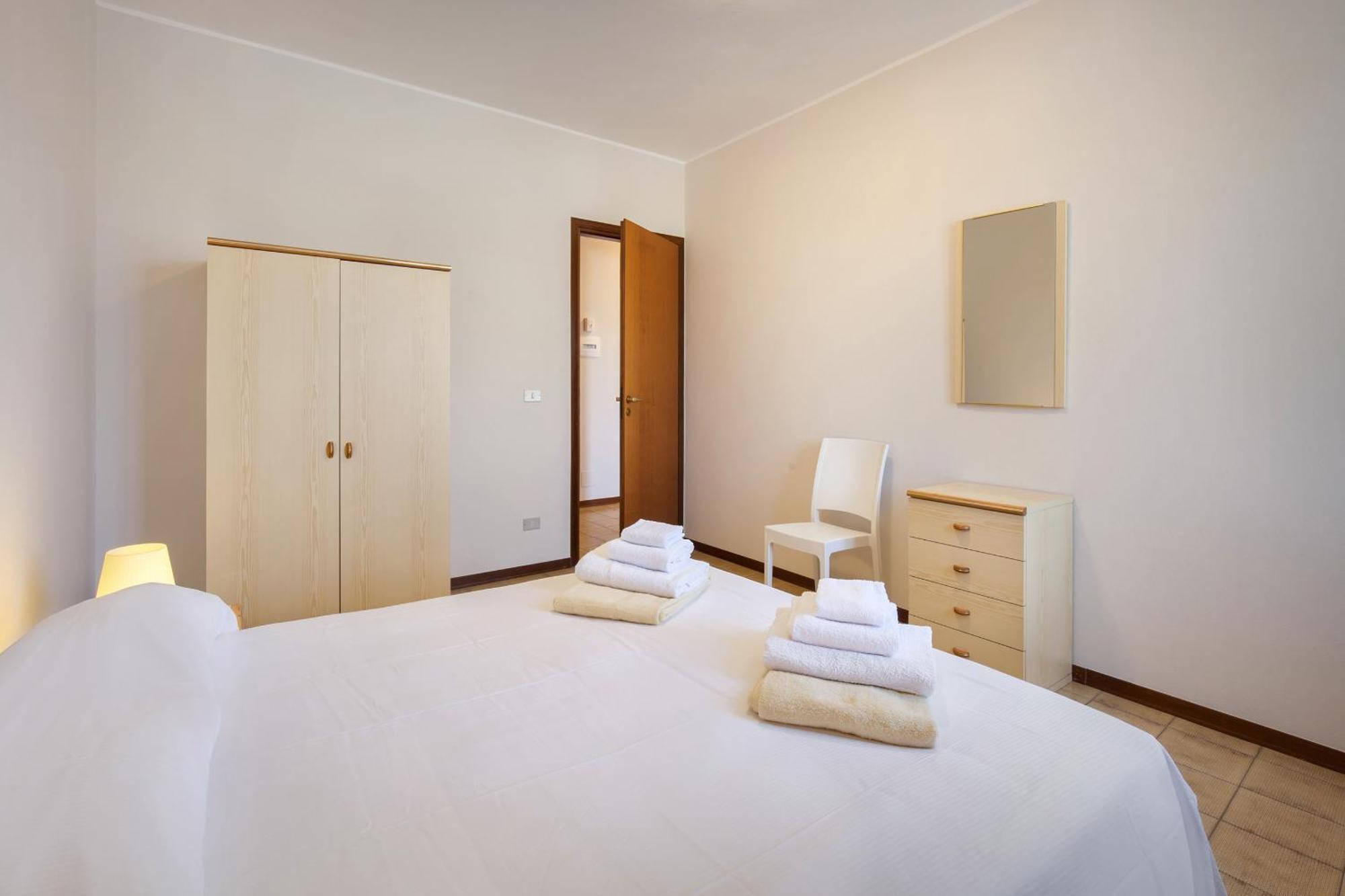Apartment Rosa Bourbon Lazise Ngoại thất bức ảnh
